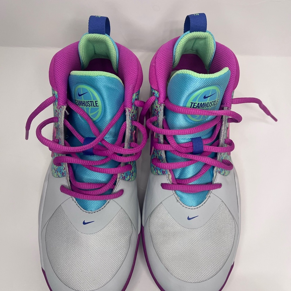 Nike Team Hustle D9- Kids BasketballSneakers - White, Pink, Blue, Green- Size 6Y
